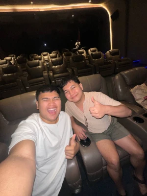 40%Off 58-Seater Luxury La-Z-Boy VS Cinema at VS Sports Tower QC at GMA Kamuning Station