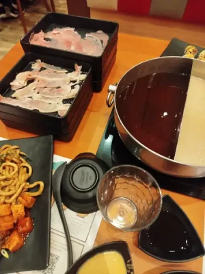 34%Off Suki-Ya Ayala Malls Manila Bay: Unli Buffet Sukiyaki, Shabu Shabu Hotpot & Buffet, Salad, Noodles, Iced Tea, Juices, Ice Cream Eat-All-You-Can starting at P398 instead of P599