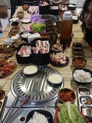 20%Off Samgyuniku Unli Japanese Korean Grill or Hotpot USDA Beef at Uptown Mall, BF Homes, Festival Mall, Vista Mall, Santana Grove
